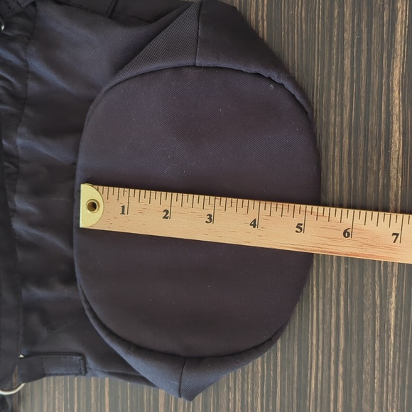 Black bucket style fabric purse - Picture 7 of 9